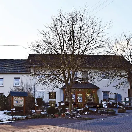 3 Bedroom Cozy In Appartement *