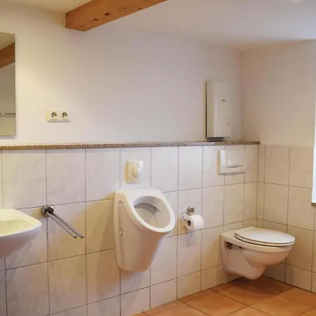 3 Bedroom Cozy In Appartement